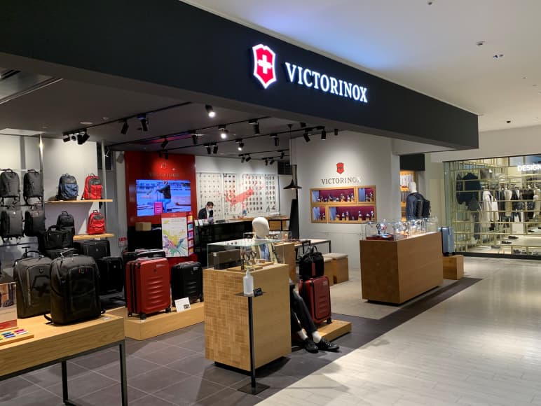 VICTORINOX